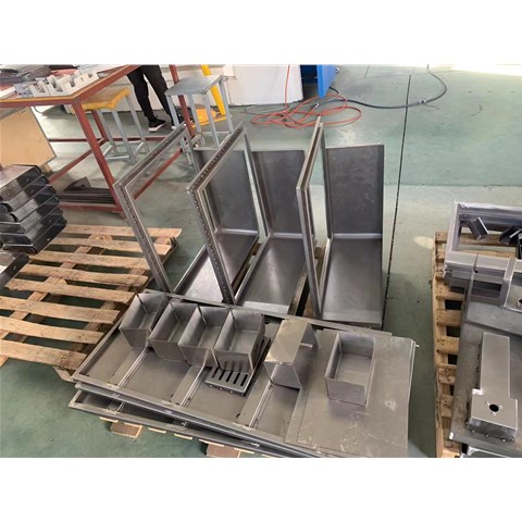 金屬外殼定制，鈑金加工工廠的規(guī)范要求